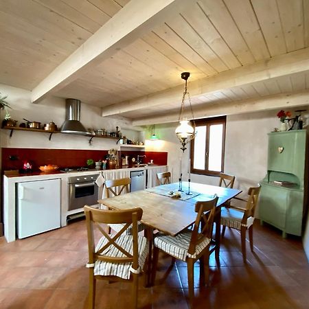Iconic Italian Townhouse W Rooftop Terrace & Mountain View, Pigna Ngoại thất bức ảnh