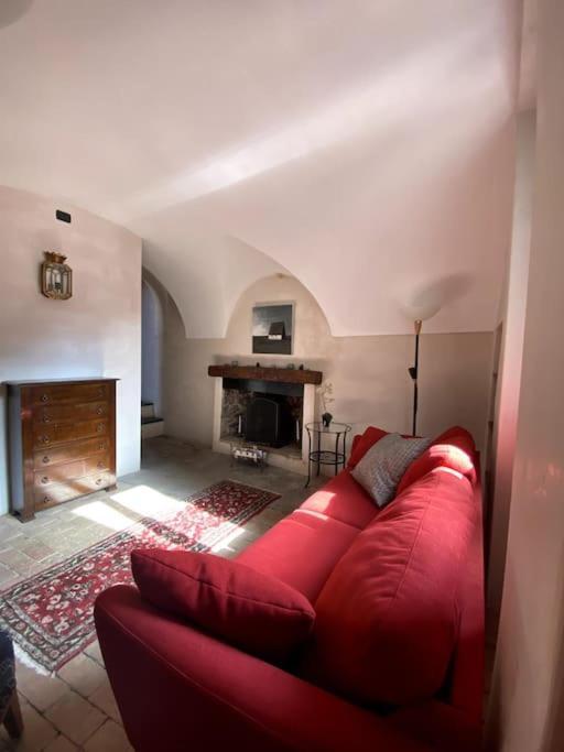 Iconic Italian Townhouse W Rooftop Terrace & Mountain View, Pigna Ngoại thất bức ảnh