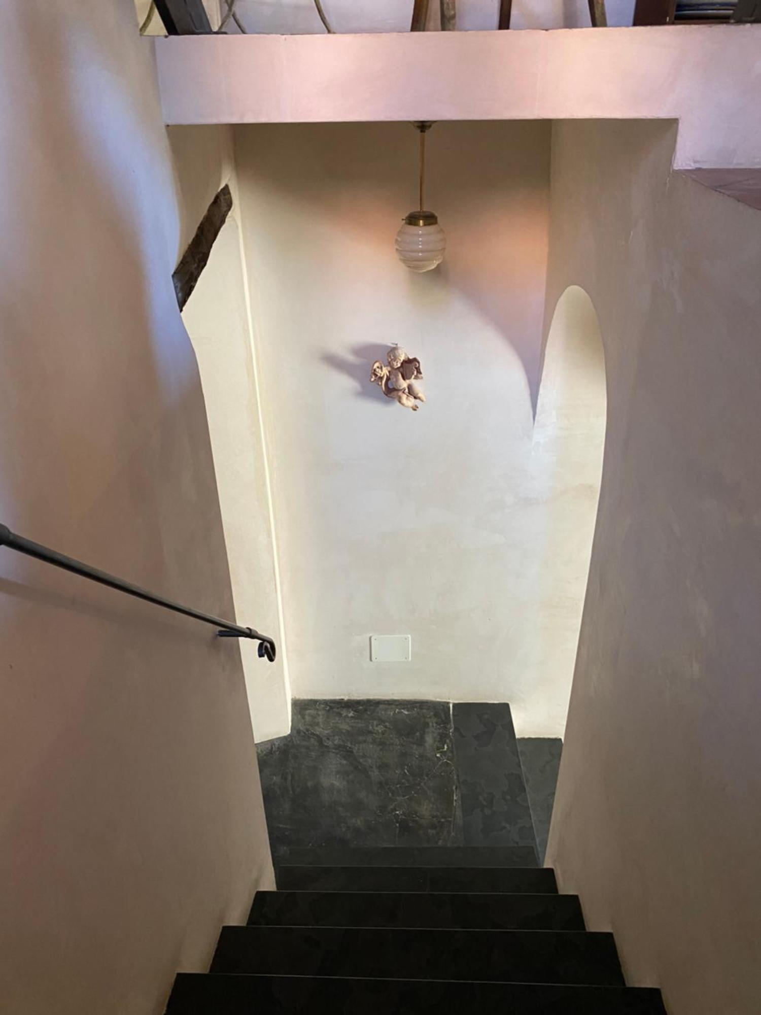 Iconic Italian Townhouse W Rooftop Terrace & Mountain View, Pigna Ngoại thất bức ảnh